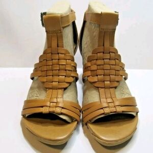 Kenneth Cole Reaction Tan Sandals, Size 7.5